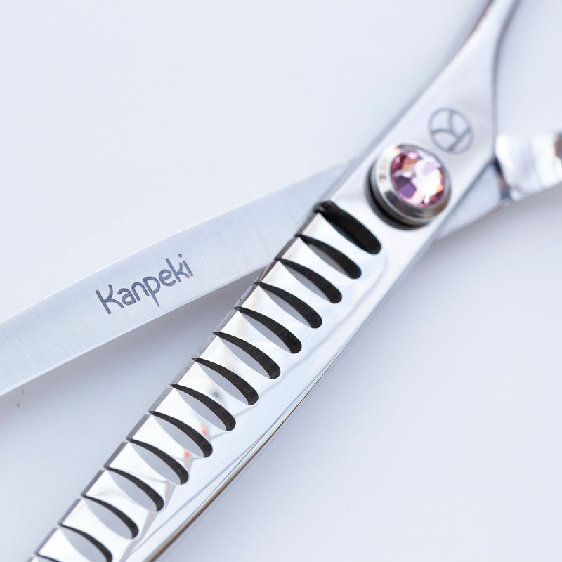 Kanpeki Curved Pink 6.5" 18T Chunker Scissors