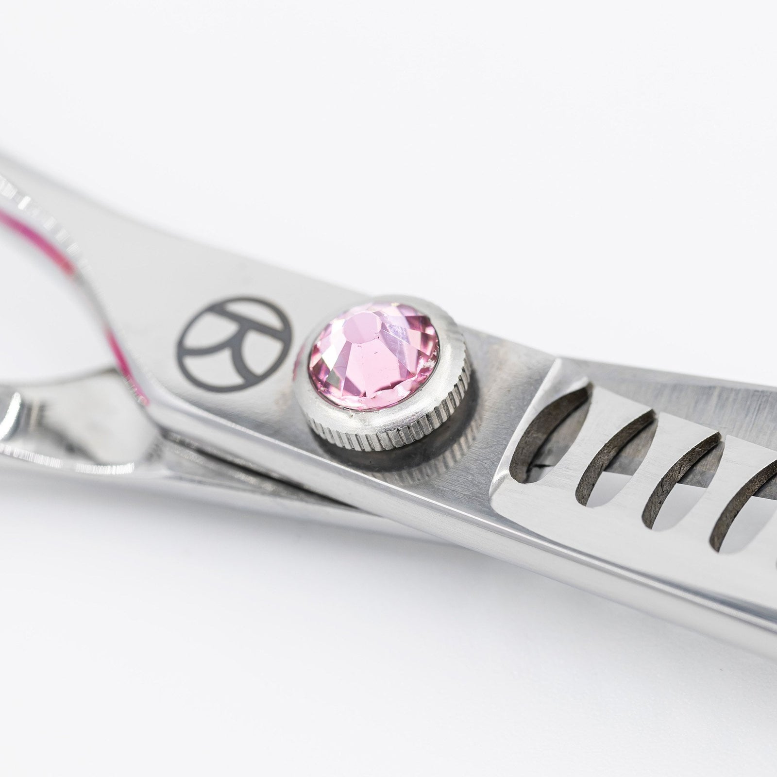 Kanpeki Curved Pink 6.5" Left-Handed 18T Chunker Scissors